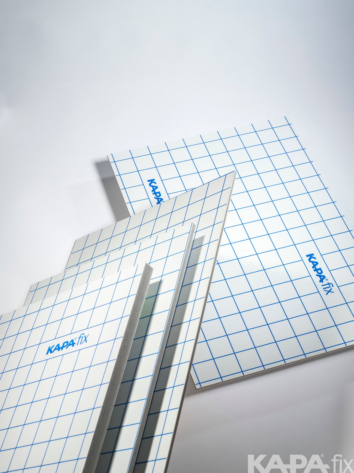 KAPA® fix lightweight foam board on both sides